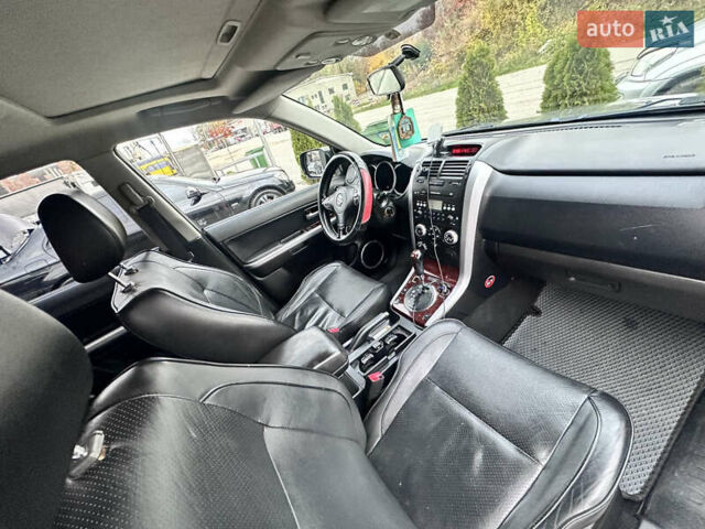 Сірий Сузукі Гранд Вітара, об'ємом двигуна 2 л та пробігом 279 тис. км за 8500 $, фото 6 на Automoto.ua