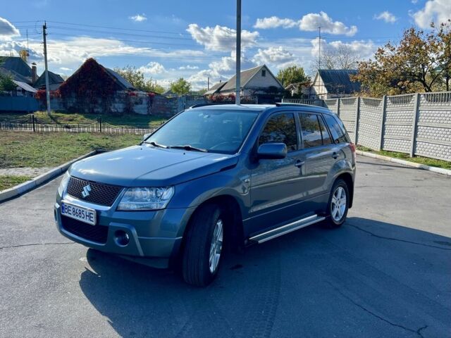 Серый Сузуки Гранд Витара, объемом двигателя 2 л и пробегом 186 тыс. км за 6999 $, фото 4 на Automoto.ua