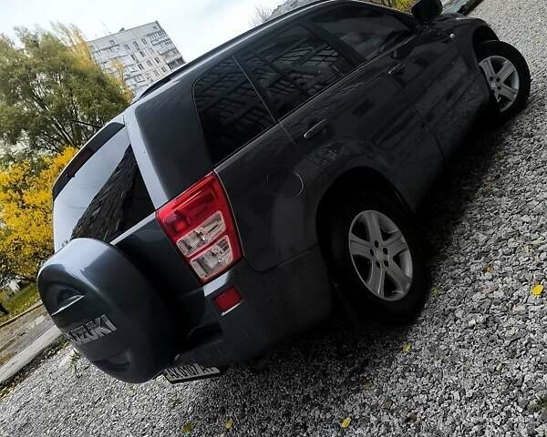 Сірий Сузукі Гранд Вітара, об'ємом двигуна 2 л та пробігом 205 тис. км за 7300 $, фото 9 на Automoto.ua