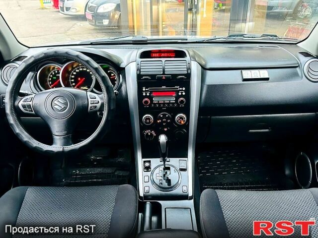 Сірий Сузукі Гранд Вітара, об'ємом двигуна 2 л та пробігом 250 тис. км за 5700 $, фото 8 на Automoto.ua