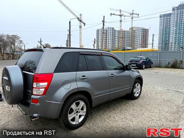 Сірий Сузукі Гранд Вітара, об'ємом двигуна 2 л та пробігом 241 тис. км за 6200 $, фото 8 на Automoto.ua