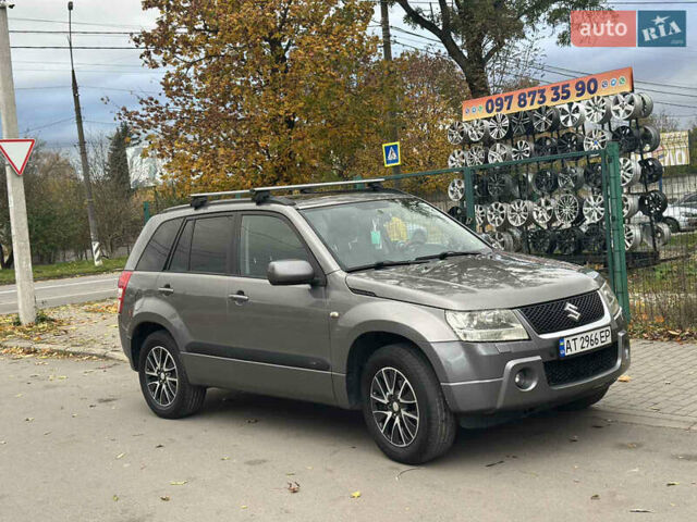 Сірий Сузукі Гранд Вітара, об'ємом двигуна 2 л та пробігом 279 тис. км за 8500 $, фото 26 на Automoto.ua