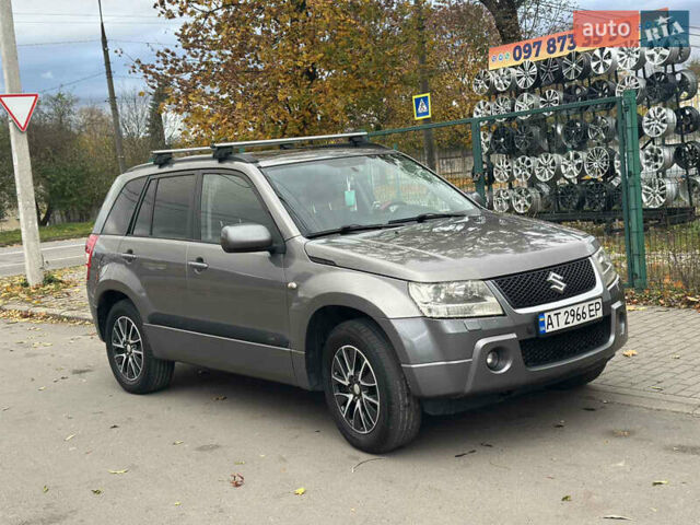 Сірий Сузукі Гранд Вітара, об'ємом двигуна 2 л та пробігом 279 тис. км за 8500 $, фото 4 на Automoto.ua
