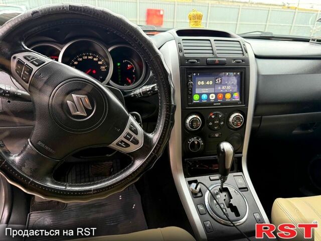 Сірий Сузукі Гранд Вітара, об'ємом двигуна 2 л та пробігом 241 тис. км за 6200 $, фото 10 на Automoto.ua