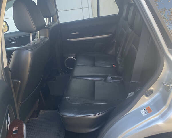 Сірий Сузукі Гранд Вітара, об'ємом двигуна 2 л та пробігом 251 тис. км за 6500 $, фото 11 на Automoto.ua