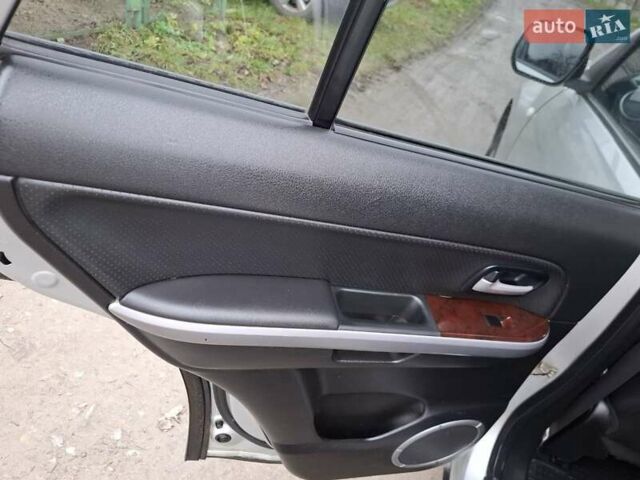 Серый Сузуки Гранд Витара, объемом двигателя 1.87 л и пробегом 248 тыс. км за 6950 $, фото 30 на Automoto.ua