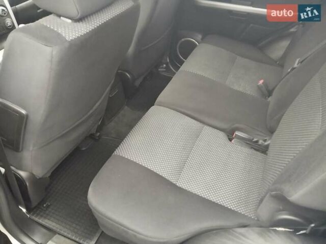 Серый Сузуки Гранд Витара, объемом двигателя 2.74 л и пробегом 215 тыс. км за 6700 $, фото 3 на Automoto.ua