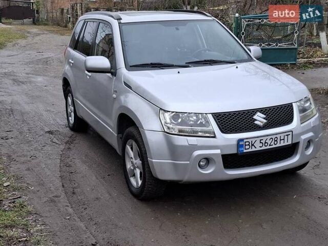 Серый Сузуки Гранд Витара, объемом двигателя 1.87 л и пробегом 248 тыс. км за 6950 $, фото 56 на Automoto.ua