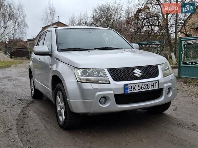 Серый Сузуки Гранд Витара, объемом двигателя 1.87 л и пробегом 248 тыс. км за 6950 $, фото 4 на Automoto.ua
