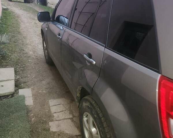 Серый Сузуки Гранд Витара, объемом двигателя 1.87 л и пробегом 270 тыс. км за 8100 $, фото 7 на Automoto.ua