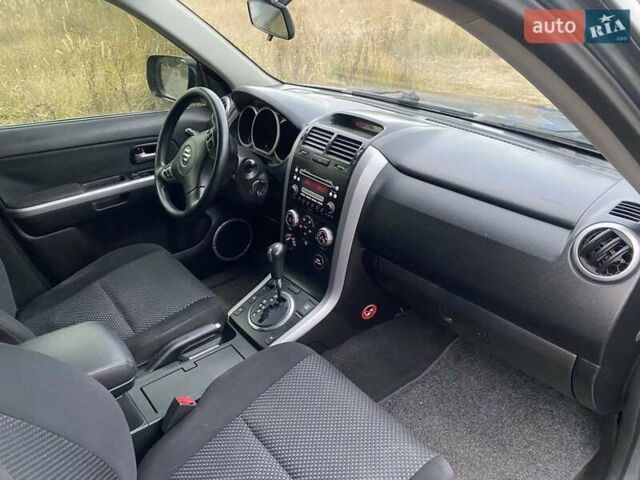 Сірий Сузукі Гранд Вітара, об'ємом двигуна 2 л та пробігом 197 тис. км за 6800 $, фото 18 на Automoto.ua