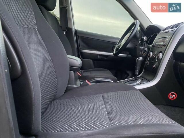 Сірий Сузукі Гранд Вітара, об'ємом двигуна 2 л та пробігом 197 тис. км за 6800 $, фото 16 на Automoto.ua