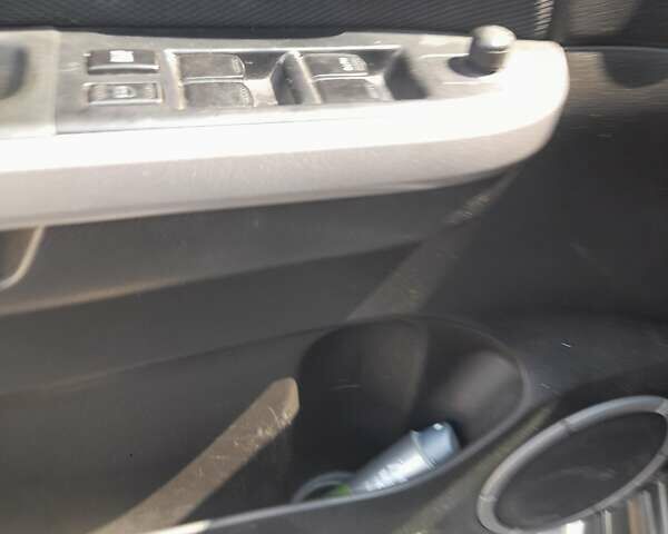 Серый Сузуки Гранд Витара, объемом двигателя 2 л и пробегом 160 тыс. км за 7700 $, фото 5 на Automoto.ua