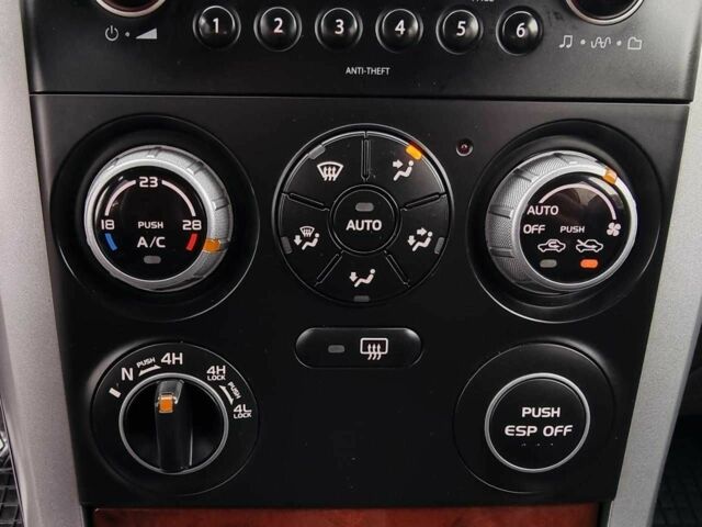 Серый Сузуки Гранд Витара, объемом двигателя 2 л и пробегом 210 тыс. км за 6999 $, фото 23 на Automoto.ua