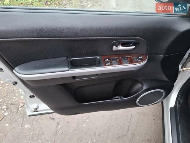 Серый Сузуки Гранд Витара, объемом двигателя 1.87 л и пробегом 248 тыс. км за 6950 $, фото 24 на Automoto.ua