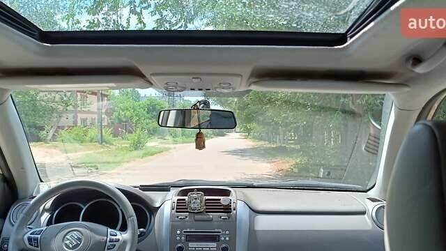 Сузуки Гранд Витара 2007 в Белгород-Днестровском на Automoto.ua Серый Сузуки Гранд Витара, объемом двигателя 2.7 л и пробегом 180 тыс. км за 7500 $, фото 23 на Automoto.ua