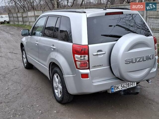 Серый Сузуки Гранд Витара, объемом двигателя 1.87 л и пробегом 248 тыс. км за 6950 $, фото 3 на Automoto.ua