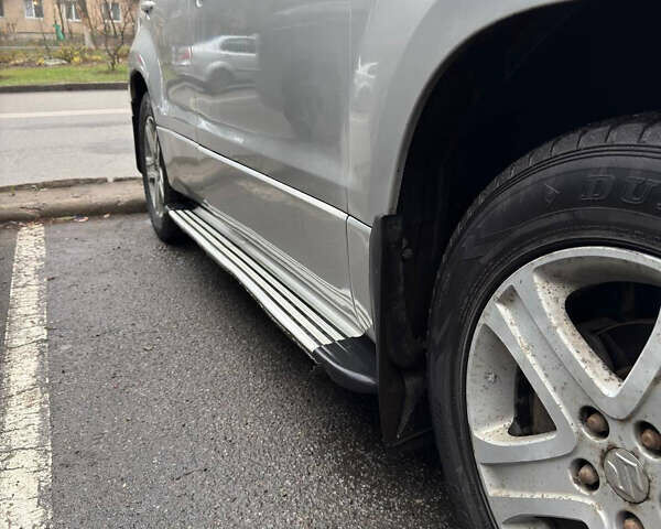 Серый Сузуки Гранд Витара, объемом двигателя 2 л и пробегом 217 тыс. км за 7500 $, фото 7 на Automoto.ua