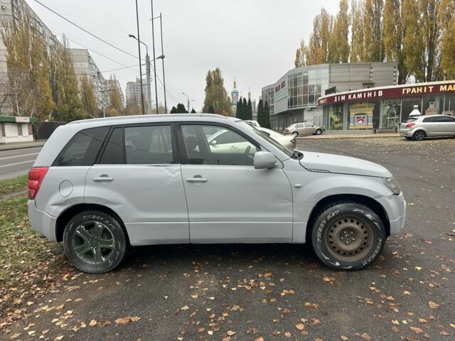 Серый Сузуки Гранд Витара, объемом двигателя 0 л и пробегом 250 тыс. км за 3500 $, фото 3 на Automoto.ua