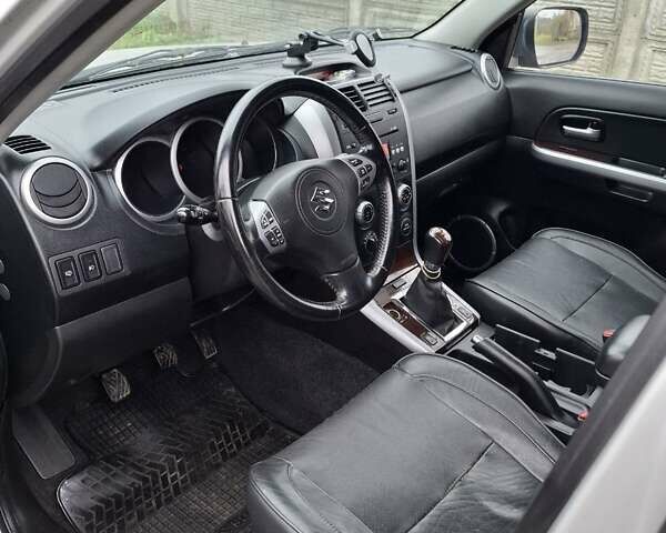 Серый Сузуки Гранд Витара, объемом двигателя 1.87 л и пробегом 248 тыс. км за 6950 $, фото 20 на Automoto.ua