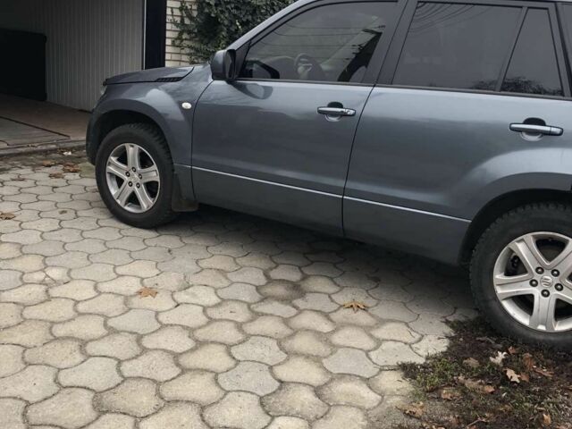 Серый Сузуки Гранд Витара, объемом двигателя 2 л и пробегом 115 тыс. км за 8600 $, фото 5 на Automoto.ua