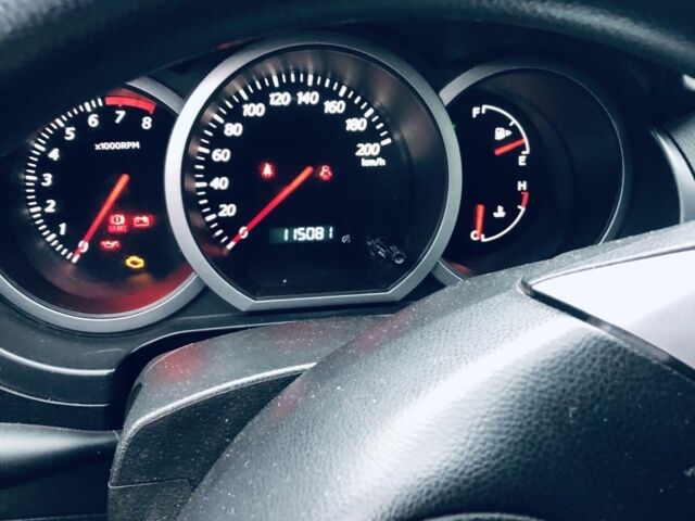 Серый Сузуки Гранд Витара, объемом двигателя 2 л и пробегом 115 тыс. км за 8600 $, фото 3 на Automoto.ua