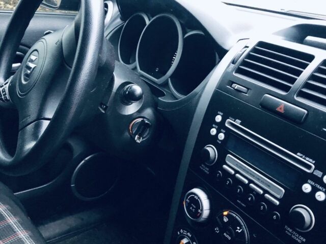 Серый Сузуки Гранд Витара, объемом двигателя 2 л и пробегом 115 тыс. км за 8600 $, фото 8 на Automoto.ua