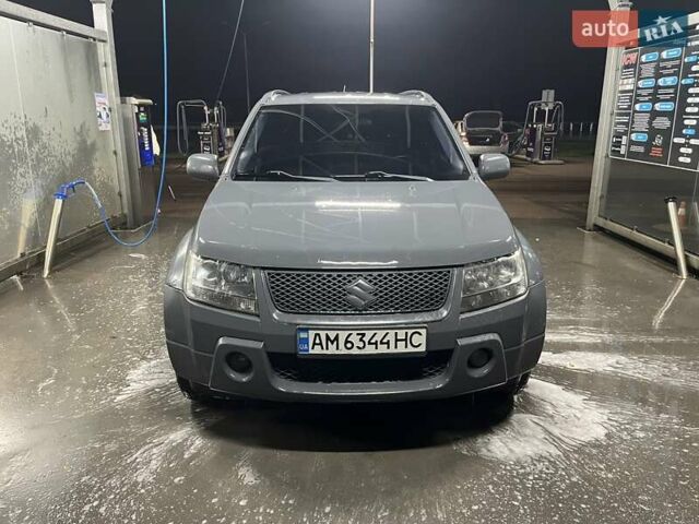 Серый Сузуки Гранд Витара, объемом двигателя 1.9 л и пробегом 219 тыс. км за 6600 $, фото 7 на Automoto.ua