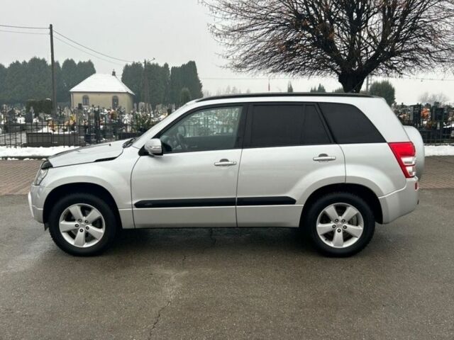 Сірий Сузукі Гранд Вітара, об'ємом двигуна 2 л та пробігом 246 тис. км за 3500 $, фото 7 на Automoto.ua