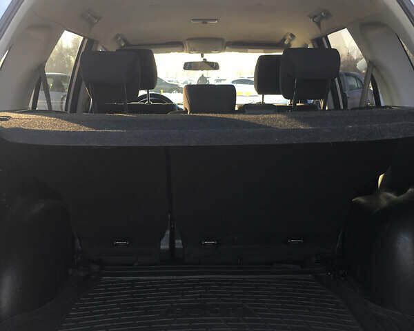 Серый Сузуки Гранд Витара, объемом двигателя 2 л и пробегом 400 тыс. км за 9750 $, фото 6 на Automoto.ua