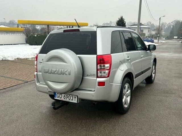 Сірий Сузукі Гранд Вітара, об'ємом двигуна 2 л та пробігом 246 тис. км за 3500 $, фото 5 на Automoto.ua