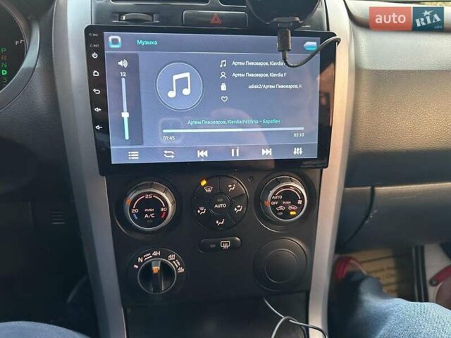 Сірий Сузукі Гранд Вітара, об'ємом двигуна 2 л та пробігом 122 тис. км за 7700 $, фото 5 на Automoto.ua