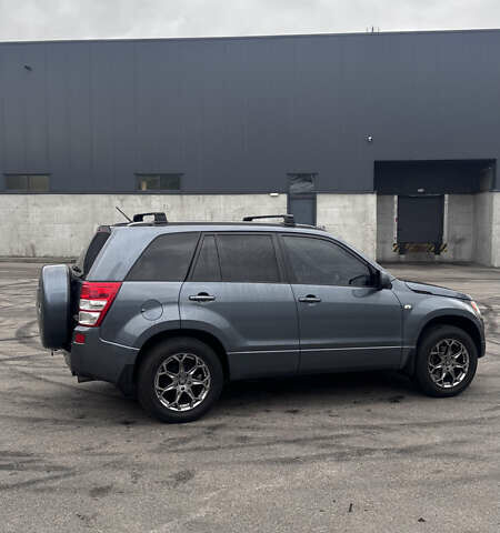 Сірий Сузукі Гранд Вітара, об'ємом двигуна 2.74 л та пробігом 125 тис. км за 9800 $, фото 7 на Automoto.ua