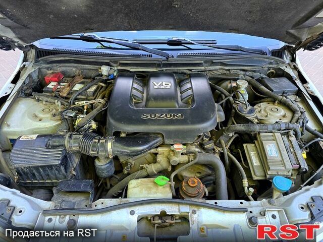 Серый Сузуки Гранд Витара, объемом двигателя 2.7 л и пробегом 240 тыс. км за 7999 $, фото 6 на Automoto.ua