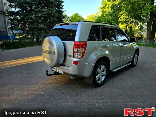 Серый Сузуки Гранд Витара, объемом двигателя 2.7 л и пробегом 240 тыс. км за 7999 $, фото 4 на Automoto.ua