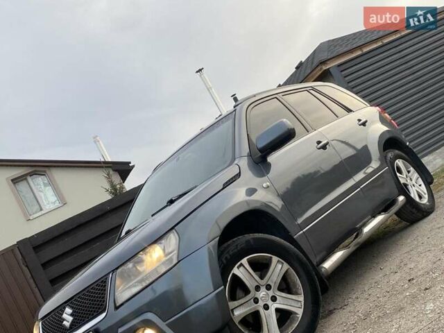 Сірий Сузукі Гранд Вітара, об'ємом двигуна 2 л та пробігом 197 тис. км за 6800 $, фото 2 на Automoto.ua