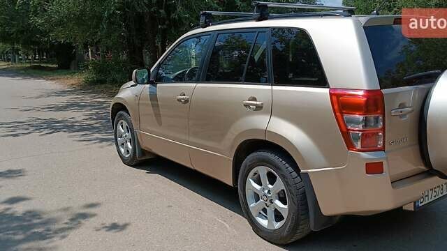 Сузуки Гранд Витара 2007 в Белгород-Днестровском на Automoto.ua Серый Сузуки Гранд Витара, объемом двигателя 2.7 л и пробегом 180 тыс. км за 7500 $, фото 4 на Automoto.ua