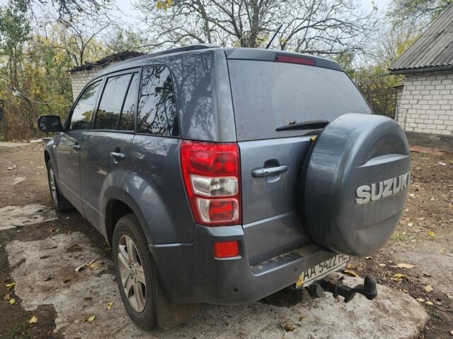 Серый Сузуки Гранд Витара, объемом двигателя 2.7 л и пробегом 200 тыс. км за 8000 $, фото 4 на Automoto.ua