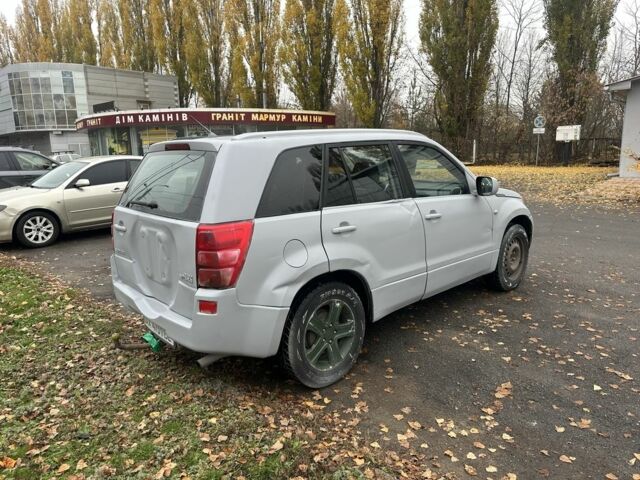 Серый Сузуки Гранд Витара, объемом двигателя 0 л и пробегом 250 тыс. км за 3500 $, фото 4 на Automoto.ua