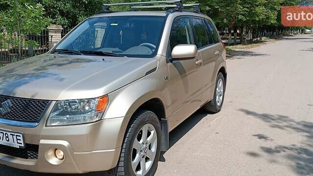 Сузуки Гранд Витара 2007 в Белгород-Днестровском на Automoto.ua Серый Сузуки Гранд Витара, объемом двигателя 2.7 л и пробегом 180 тыс. км за 7500 $, фото 2 на Automoto.ua