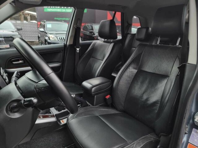 Серый Сузуки Гранд Витара, объемом двигателя 2 л и пробегом 210 тыс. км за 6999 $, фото 21 на Automoto.ua