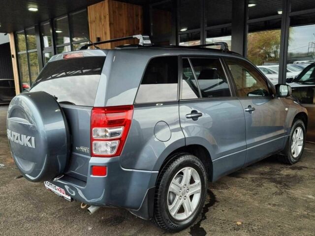 Серый Сузуки Гранд Витара, объемом двигателя 2 л и пробегом 210 тыс. км за 6999 $, фото 5 на Automoto.ua
