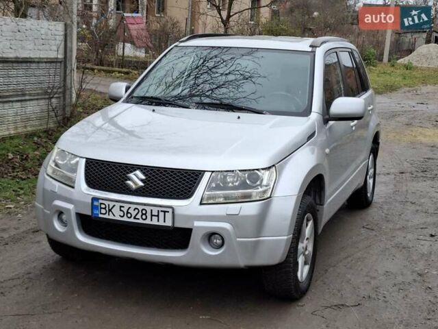 Серый Сузуки Гранд Витара, объемом двигателя 1.87 л и пробегом 248 тыс. км за 6950 $, фото 59 на Automoto.ua