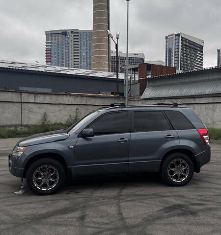 Сірий Сузукі Гранд Вітара, об'ємом двигуна 2.74 л та пробігом 125 тис. км за 9800 $, фото 3 на Automoto.ua