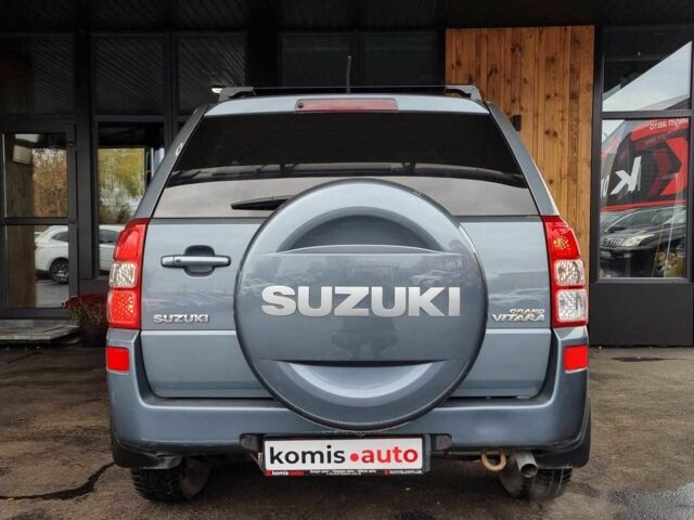 Серый Сузуки Гранд Витара, объемом двигателя 2 л и пробегом 210 тыс. км за 6999 $, фото 4 на Automoto.ua