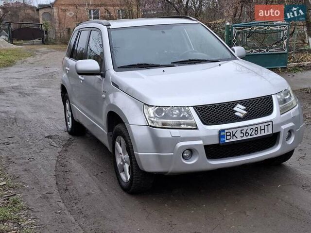 Серый Сузуки Гранд Витара, объемом двигателя 1.87 л и пробегом 248 тыс. км за 6950 $, фото 60 на Automoto.ua
