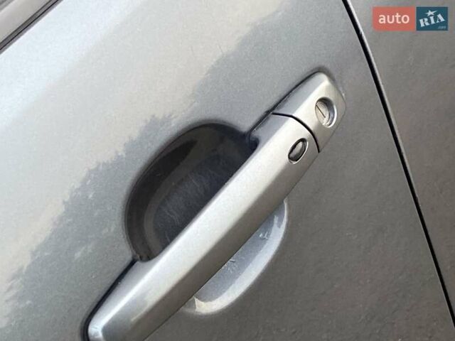 Серый Сузуки Гранд Витара, объемом двигателя 2 л и пробегом 198 тыс. км за 6600 $, фото 5 на Automoto.ua