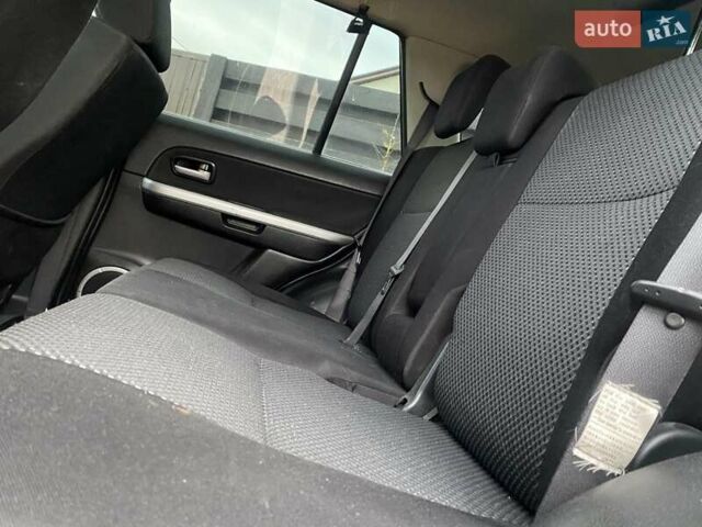 Серый Сузуки Гранд Витара, объемом двигателя 2 л и пробегом 197 тыс. км за 6600 $, фото 21 на Automoto.ua