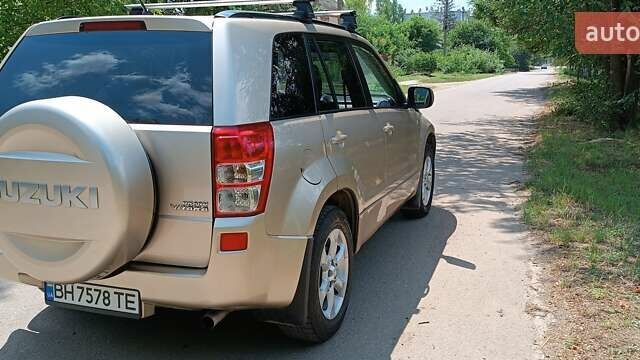 Сузуки Гранд Витара 2007 в Белгород-Днестровском на Automoto.ua Серый Сузуки Гранд Витара, объемом двигателя 2.7 л и пробегом 180 тыс. км за 7500 $, фото 6 на Automoto.ua