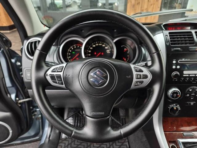 Серый Сузуки Гранд Витара, объемом двигателя 2 л и пробегом 210 тыс. км за 6999 $, фото 14 на Automoto.ua